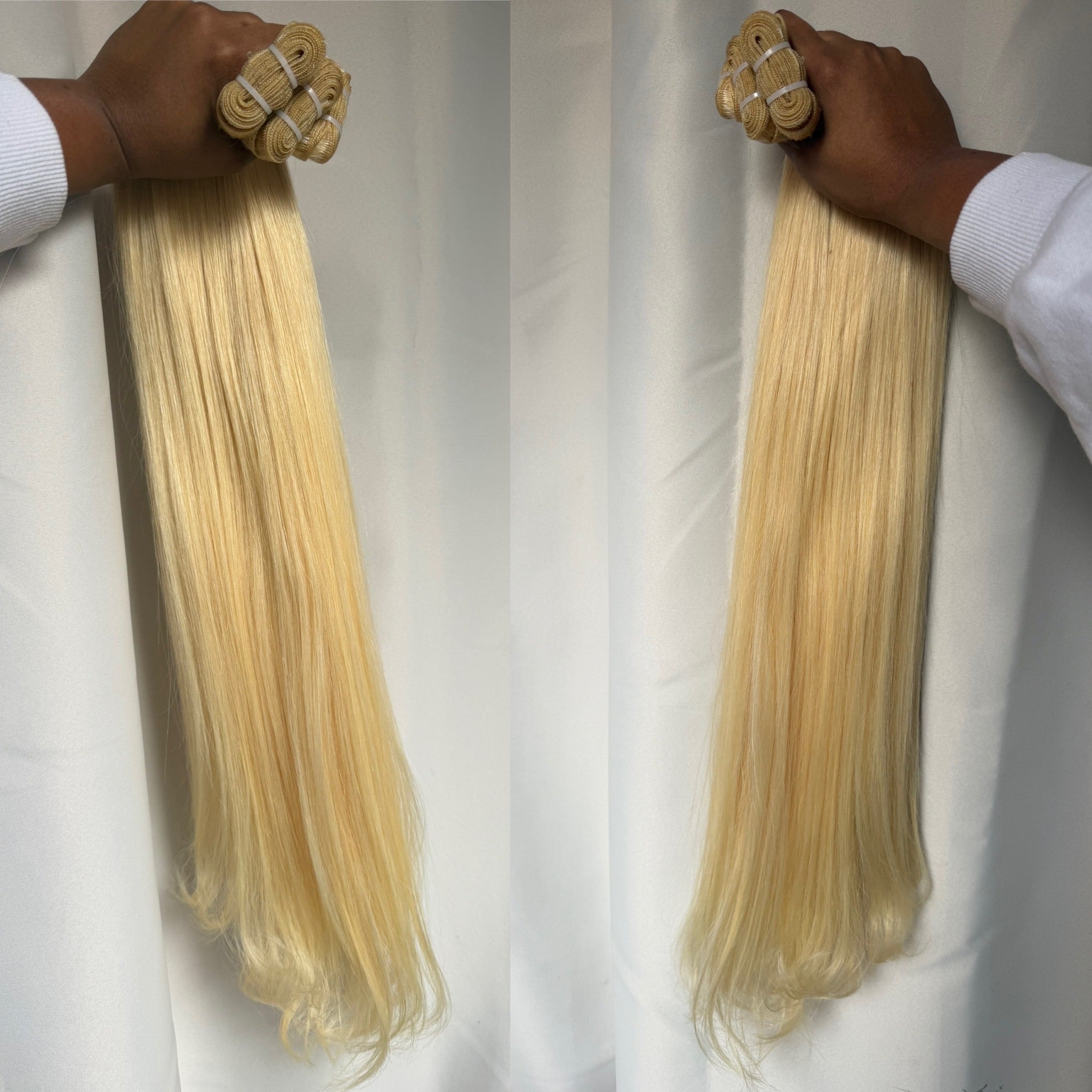 Extensiones de cabello humano rubio 613 platino sostenidas en manos